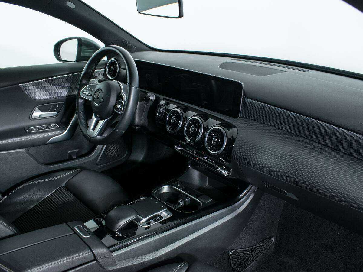 Купить Mercedes-Benz A-Класс 200, 2019, 45 200 км, фото №9