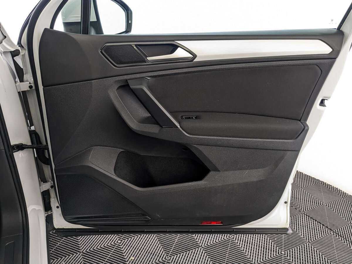 Купить Volkswagen Tiguan, 2018, 133 758 км, фото №21