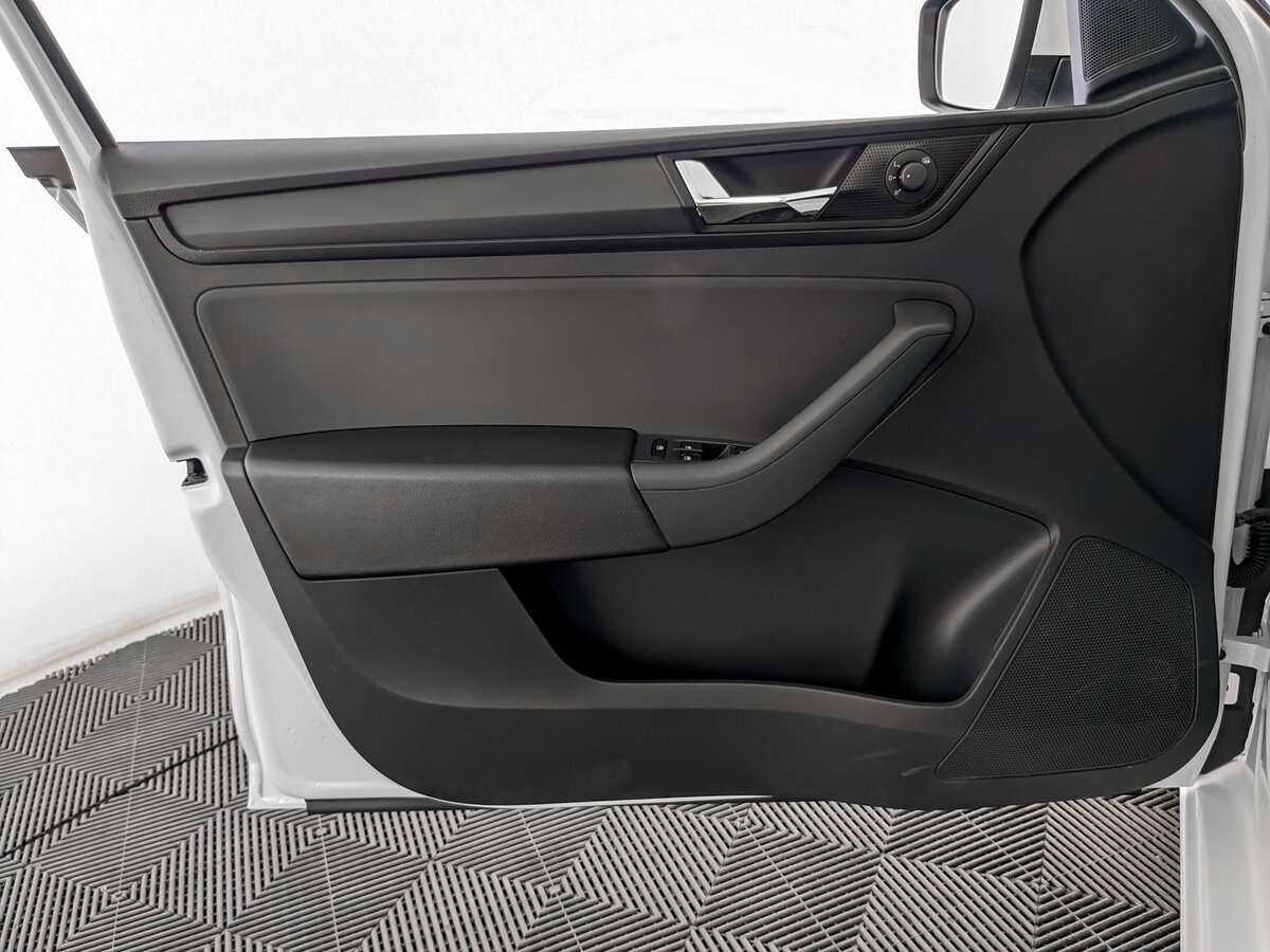 Купить Skoda Rapid, 2017, 117 370 км, фото №15