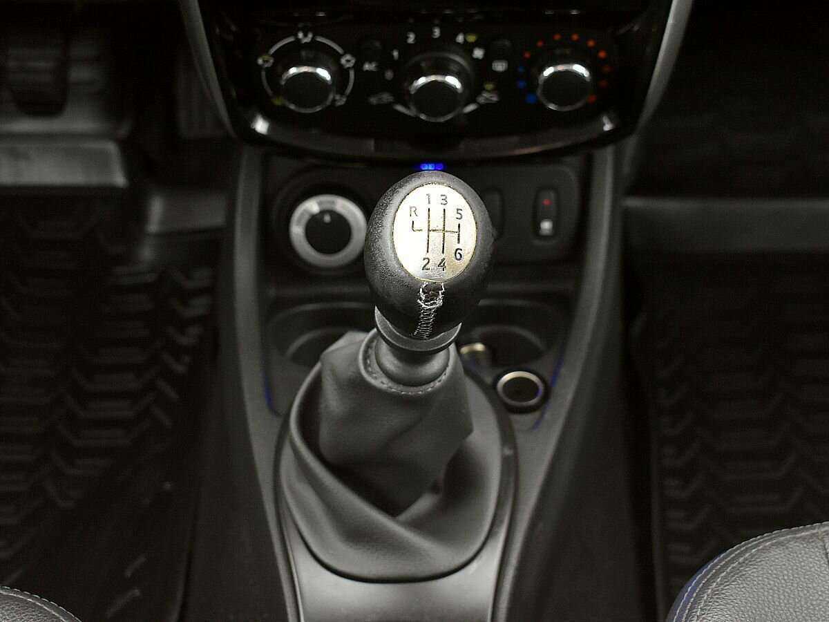 Купить Nissan Terrano, 2014, 187 740 км, фото №11