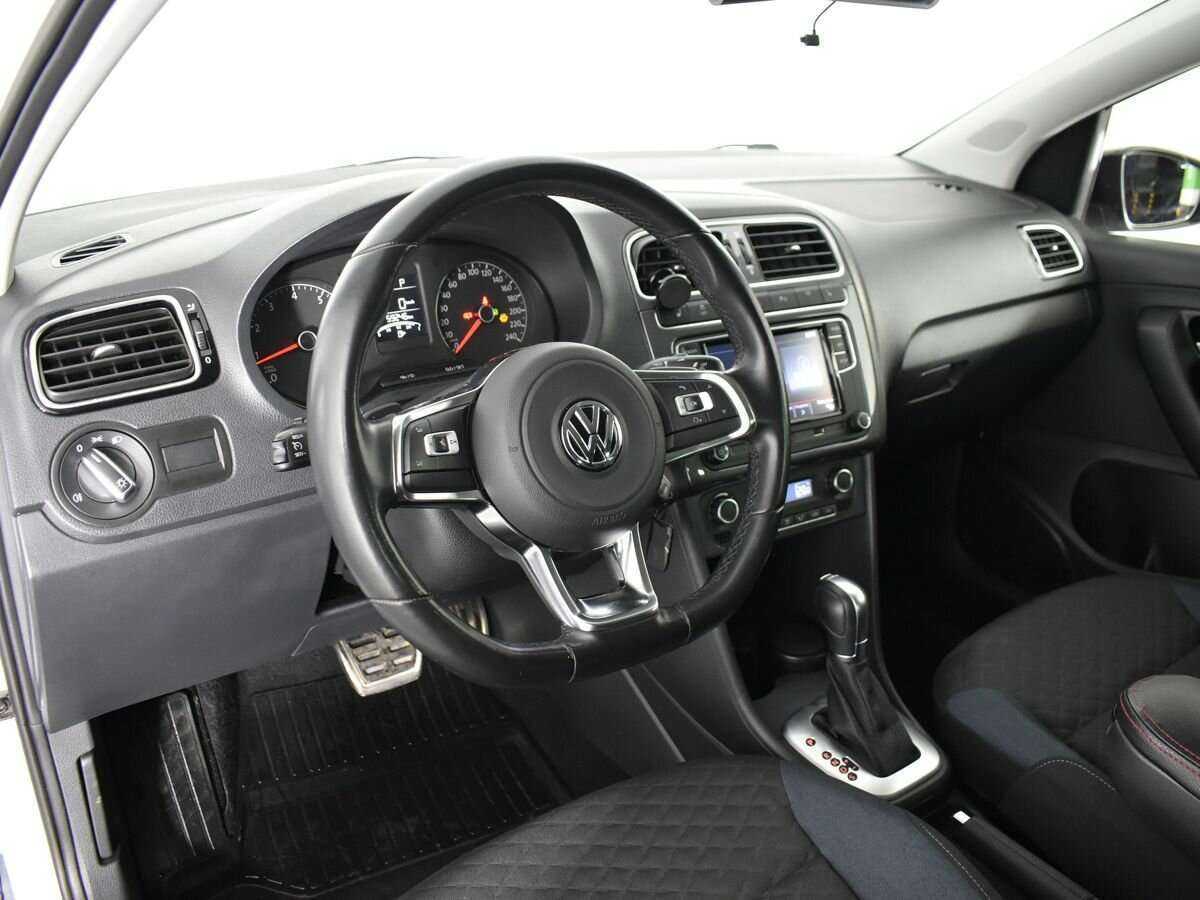 Купить Volkswagen Polo, 2019, 59 245 км, фото №7