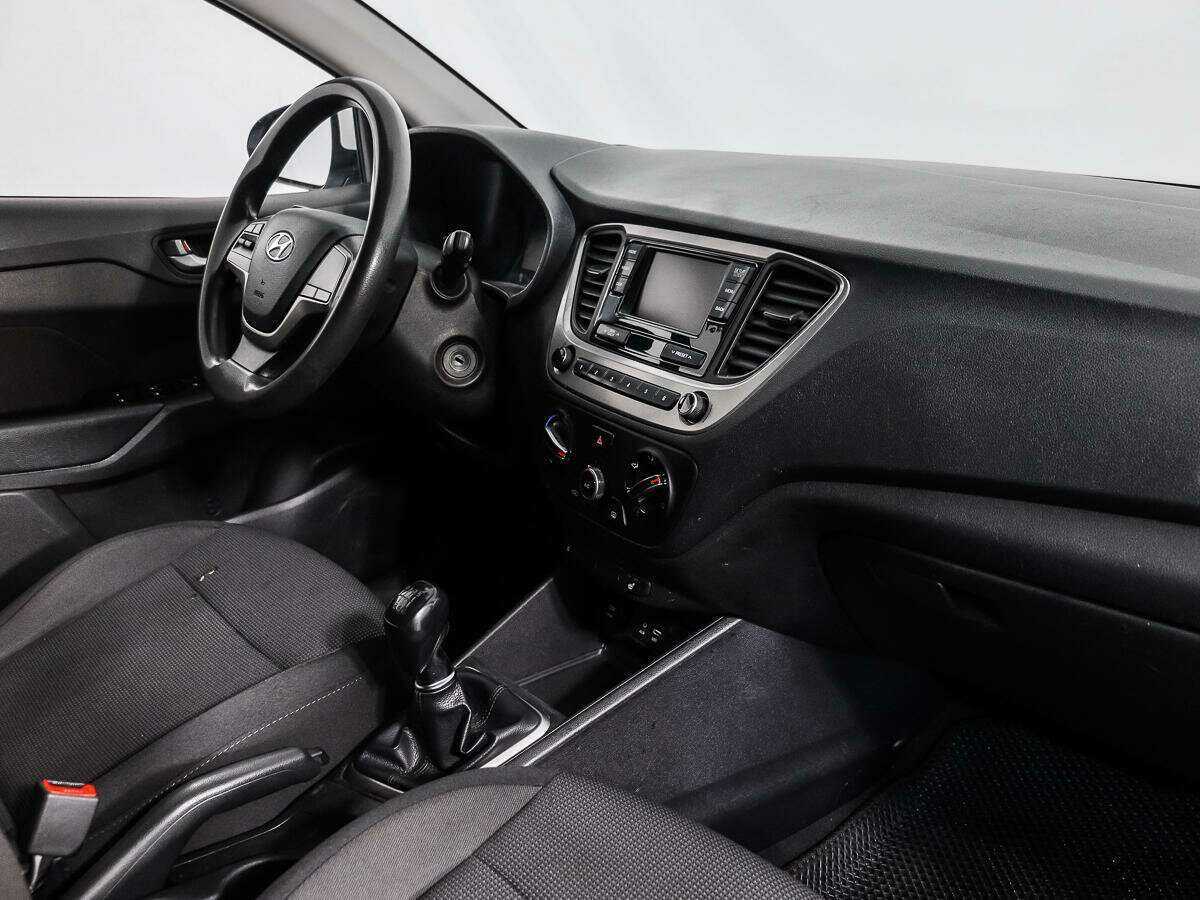Купить Hyundai Solaris, 2019, 146 826 км, фото №11