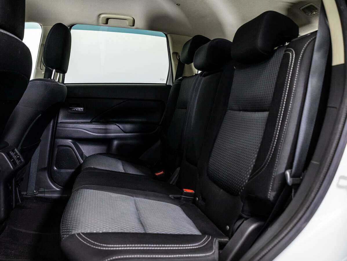 Купить Mitsubishi Outlander, 2018, 108 764 км, фото №8
