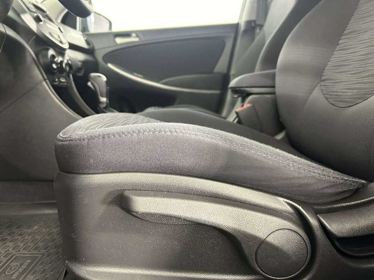 Купить Hyundai Solaris, 2016, 56 500 км, фото №10