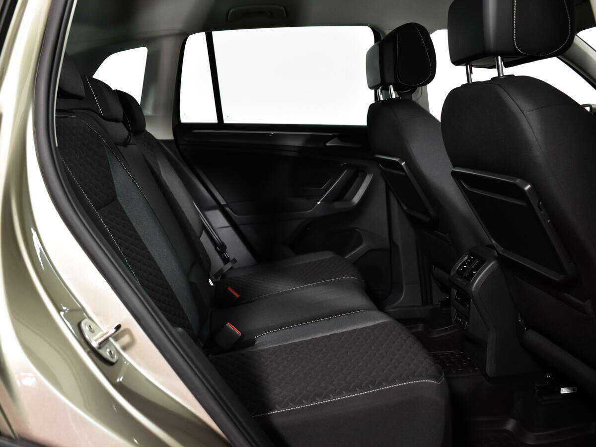 Купить Volkswagen Tiguan L, 2018, 111 982 км, фото №9