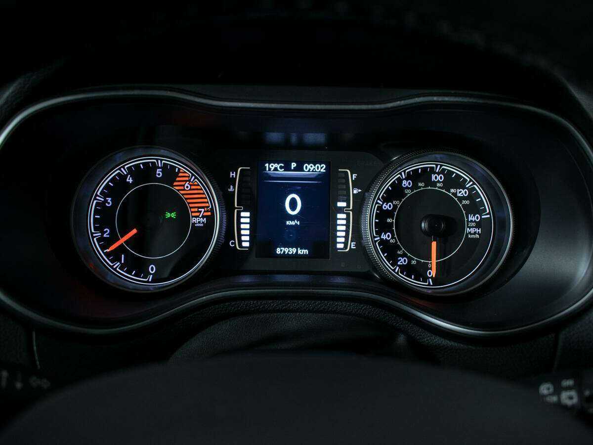 Купить Jeep Cherokee, 2018, 87 497 км, фото №11