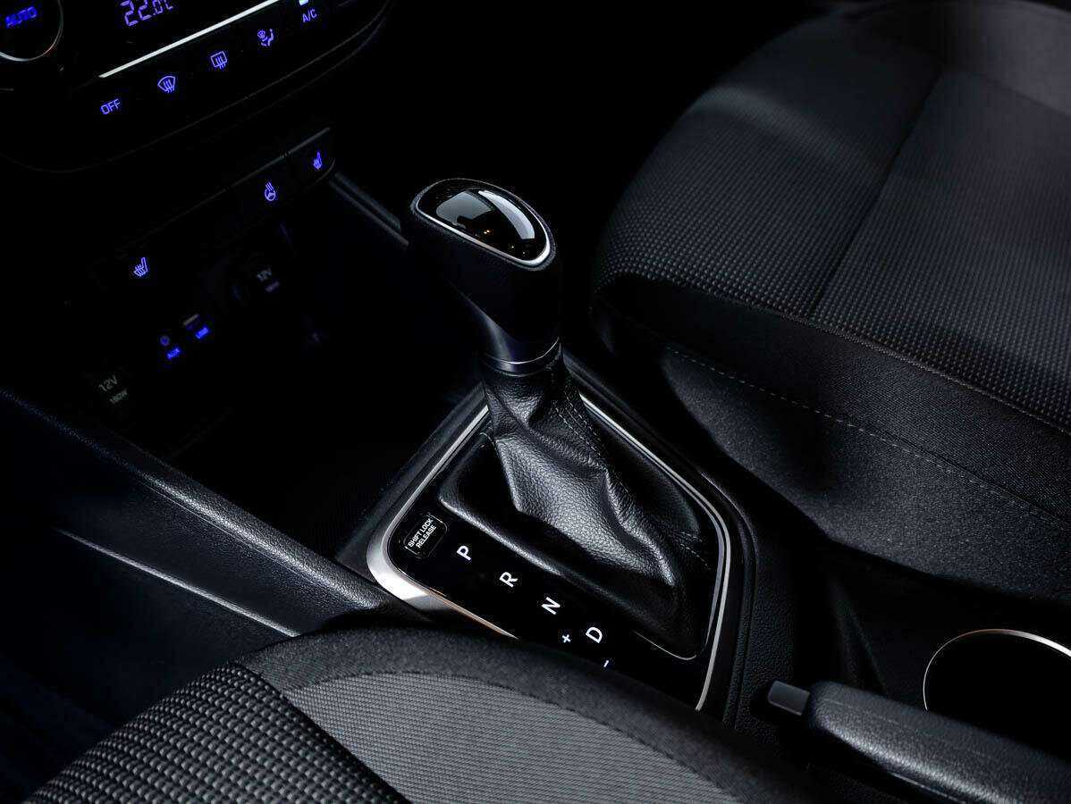 Купить Hyundai Solaris, 2017, 64 675 км, фото №17