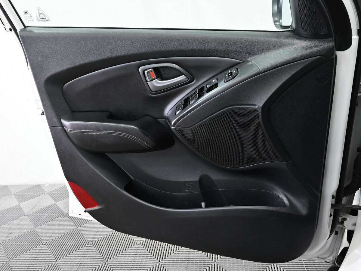 Купить Hyundai ix35, 2014, 126 000 км, фото №8