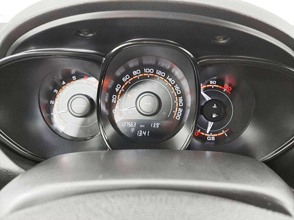 Купить Lada (ВАЗ) Vesta, 2017, 137 562 км, фото №10