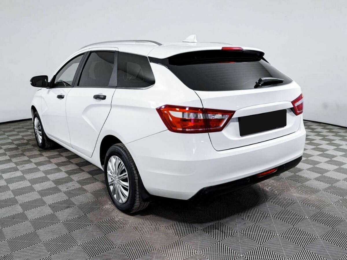 Купить Lada (ВАЗ) Vesta SW, 2019, 68 000 км, фото №6