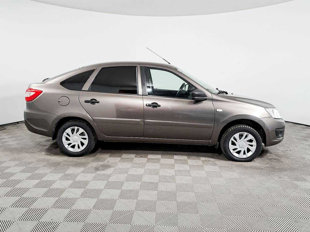 Купить Lada (ВАЗ) Granta, 2017, 64 500 км, фото №4