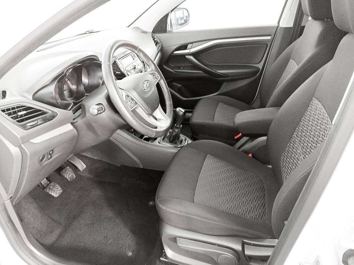 Купить Lada (ВАЗ) Vesta SW, 2020, 84 302 км, фото №14