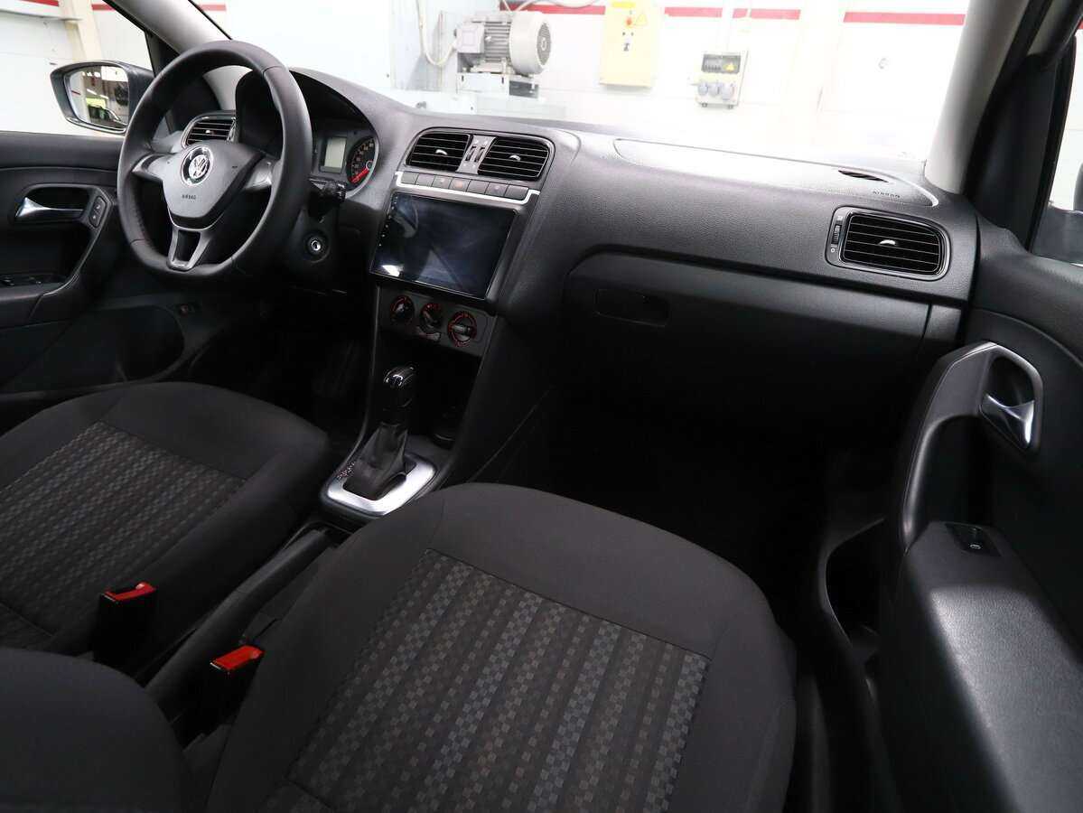 Купить Volkswagen Polo, 2017, 154 000 км, фото №9
