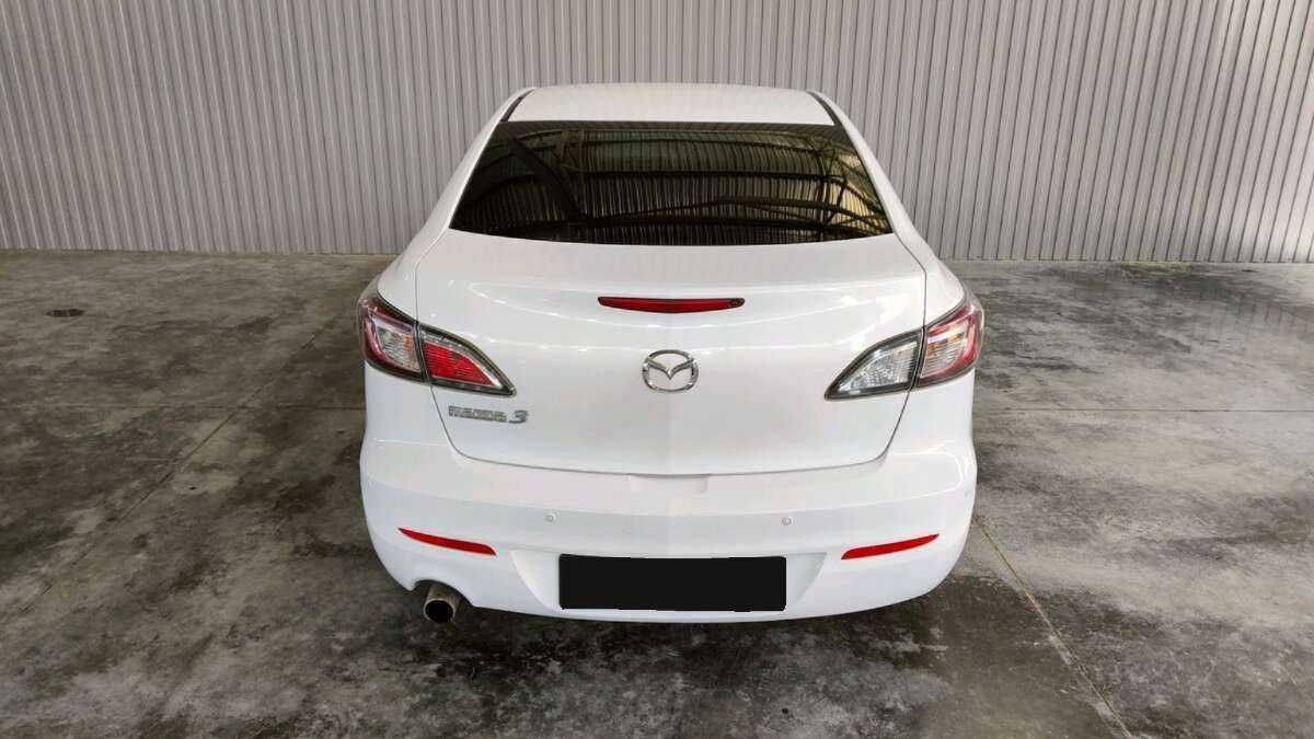 Купить Mazda 3, 2012, 260 171 км, фото №6