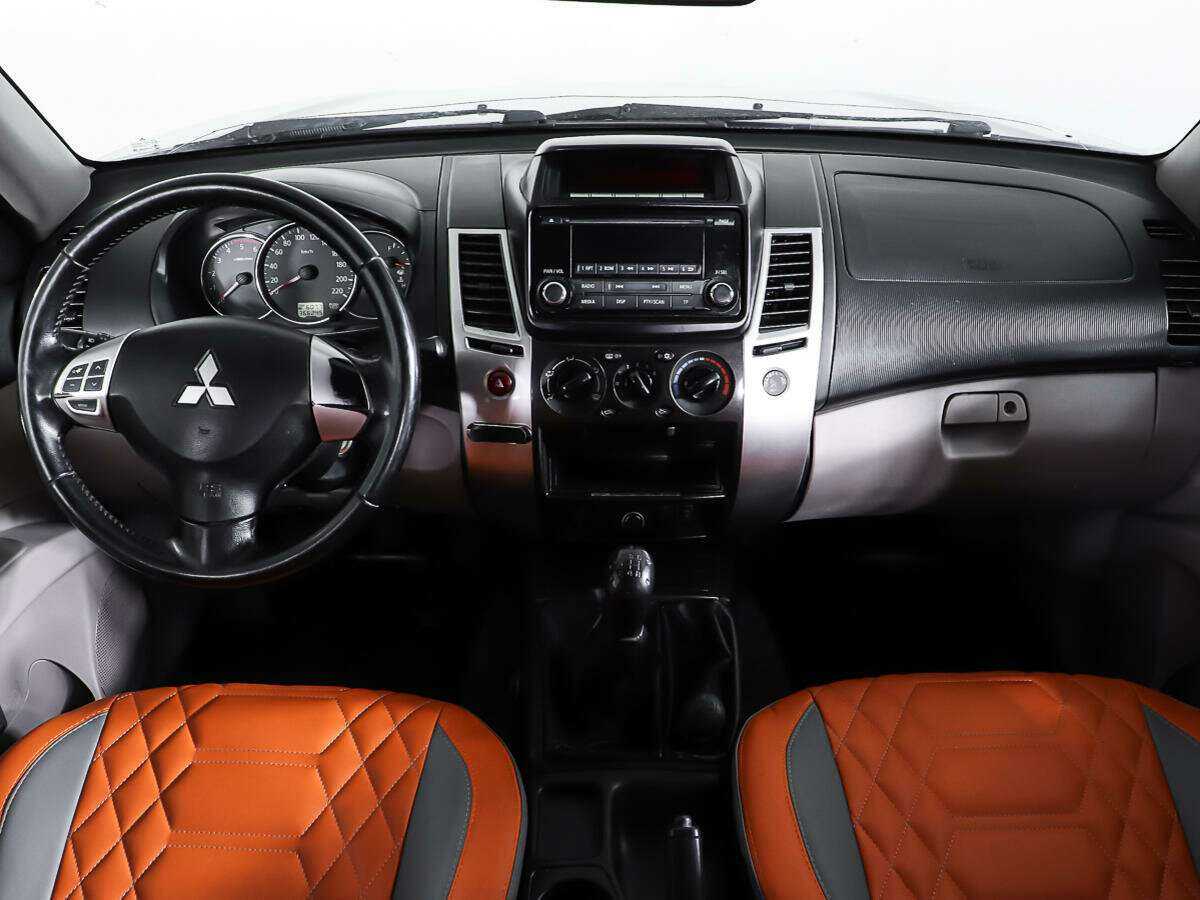 Купить Mitsubishi Pajero Sport, 2014, 366 244 км, фото №13