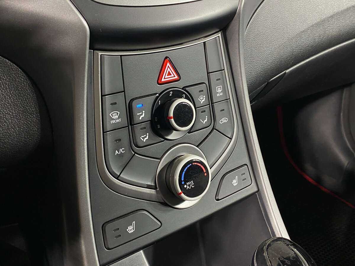 Купить Hyundai Elantra, 2015, 174 000 км, фото №12