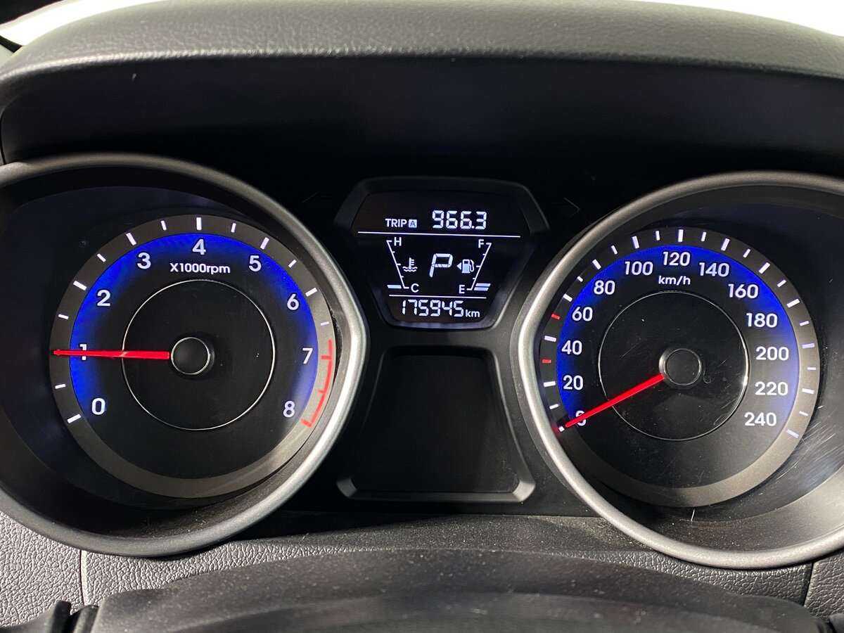 Купить Hyundai Elantra, 2015, 174 000 км, фото №14