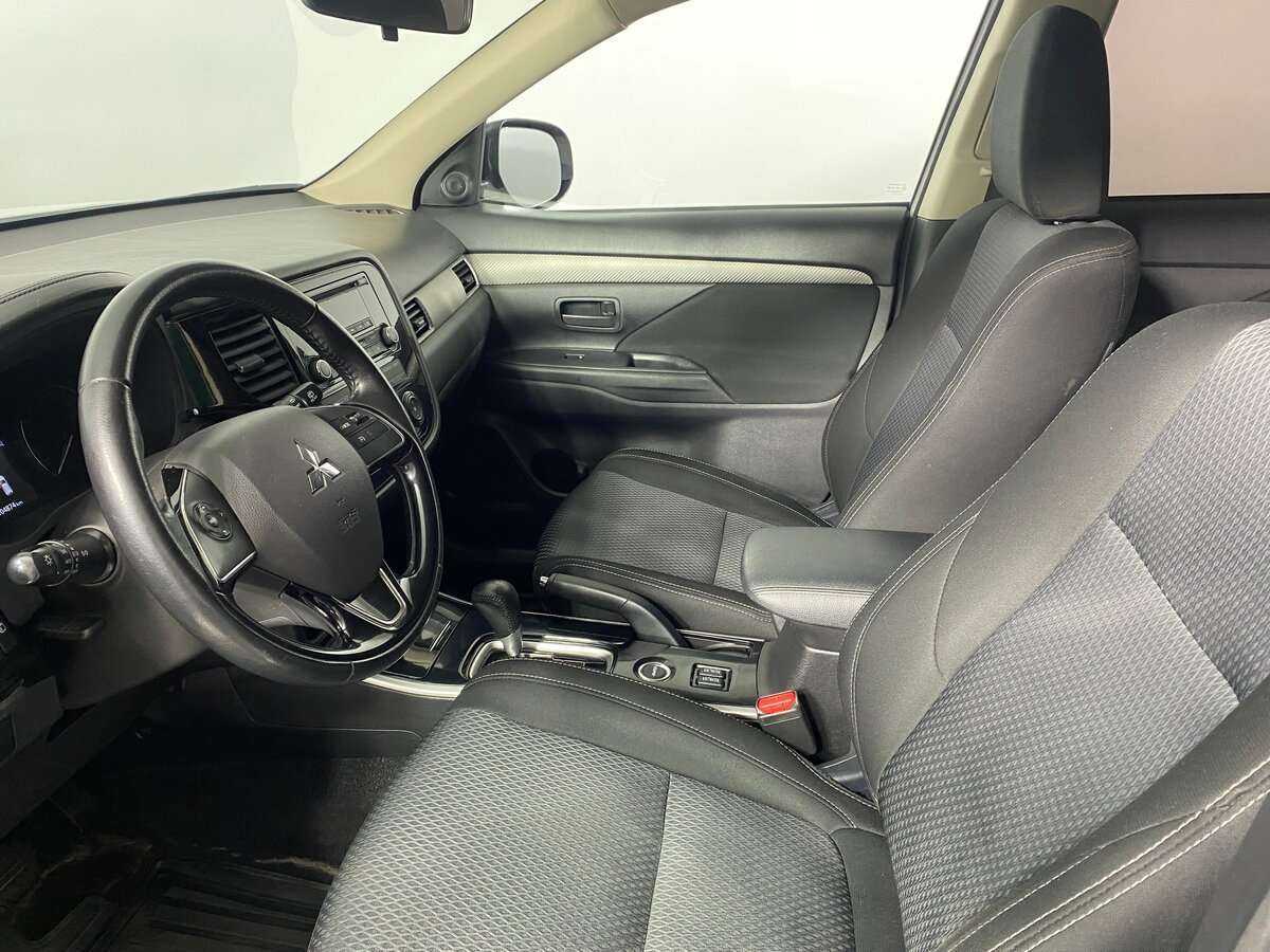 Купить Mitsubishi Outlander, 2017, 105 000 км, фото №9