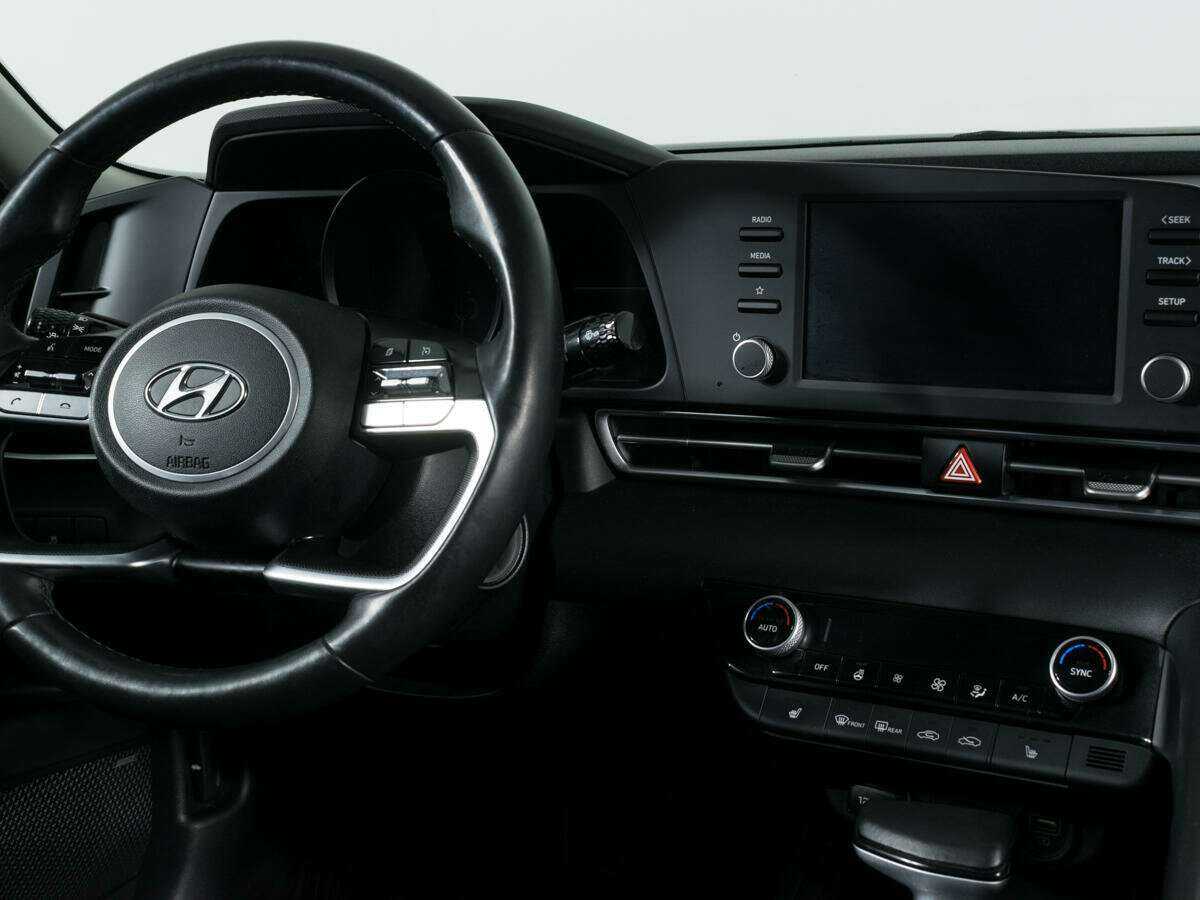 Купить Hyundai Elantra, 2021, 64 500 км, фото №9