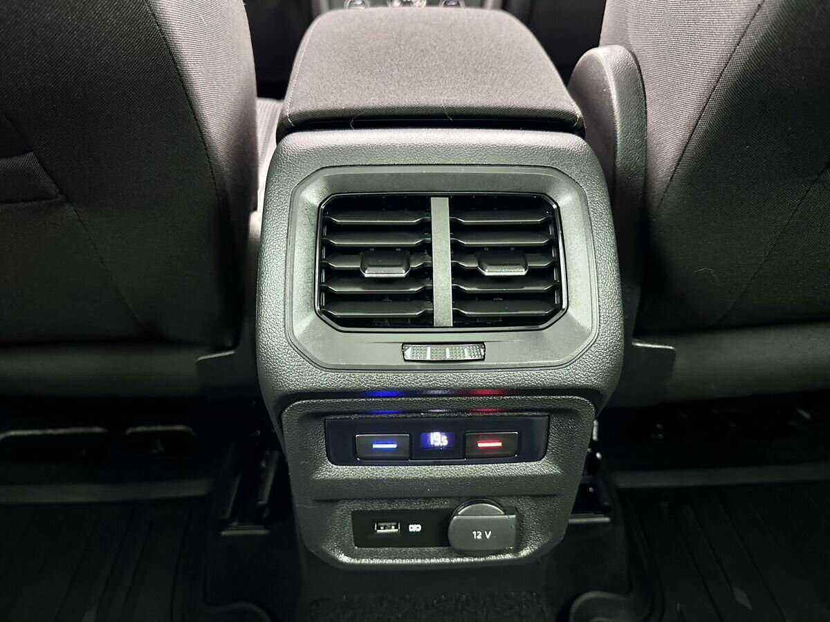 Купить Volkswagen Tiguan, 2019, 82 960 км, фото №15