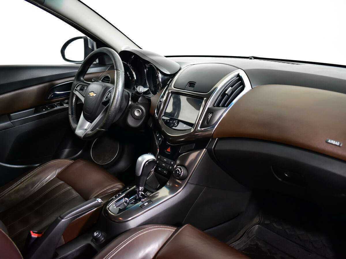 Купить Chevrolet Cruze, 2013, 153 315 км, фото №9