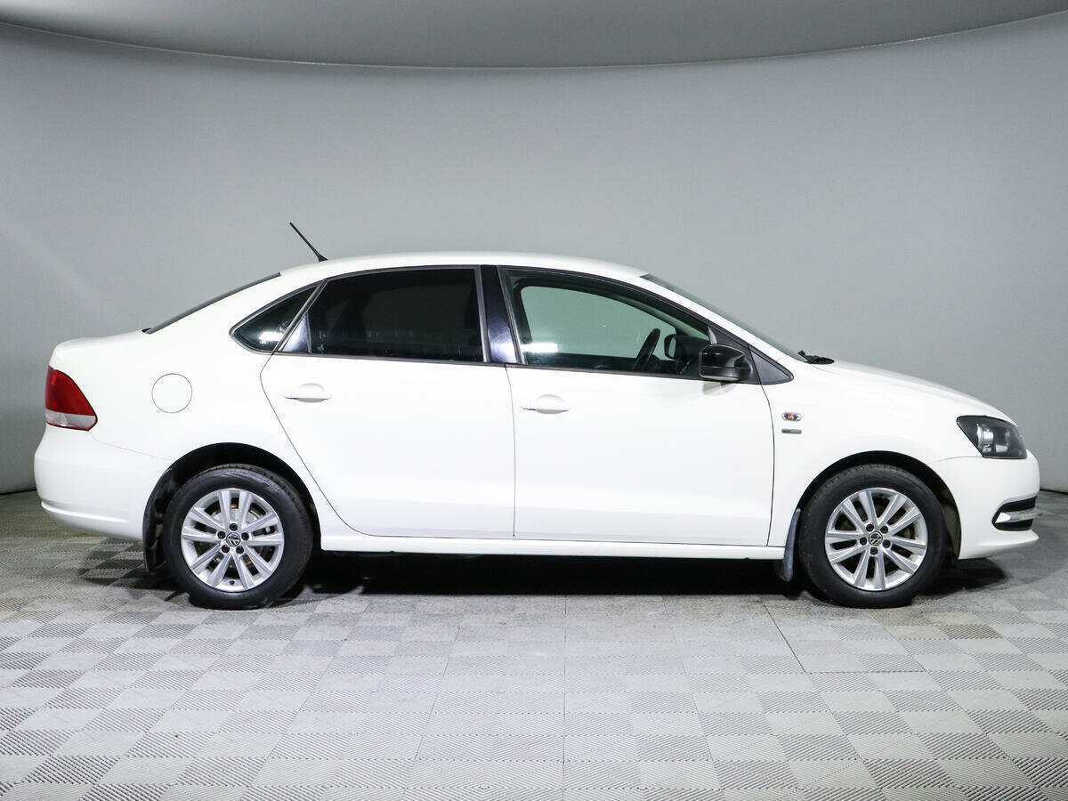 Купить Volkswagen Polo, 2013, 100 000 км, фото №4