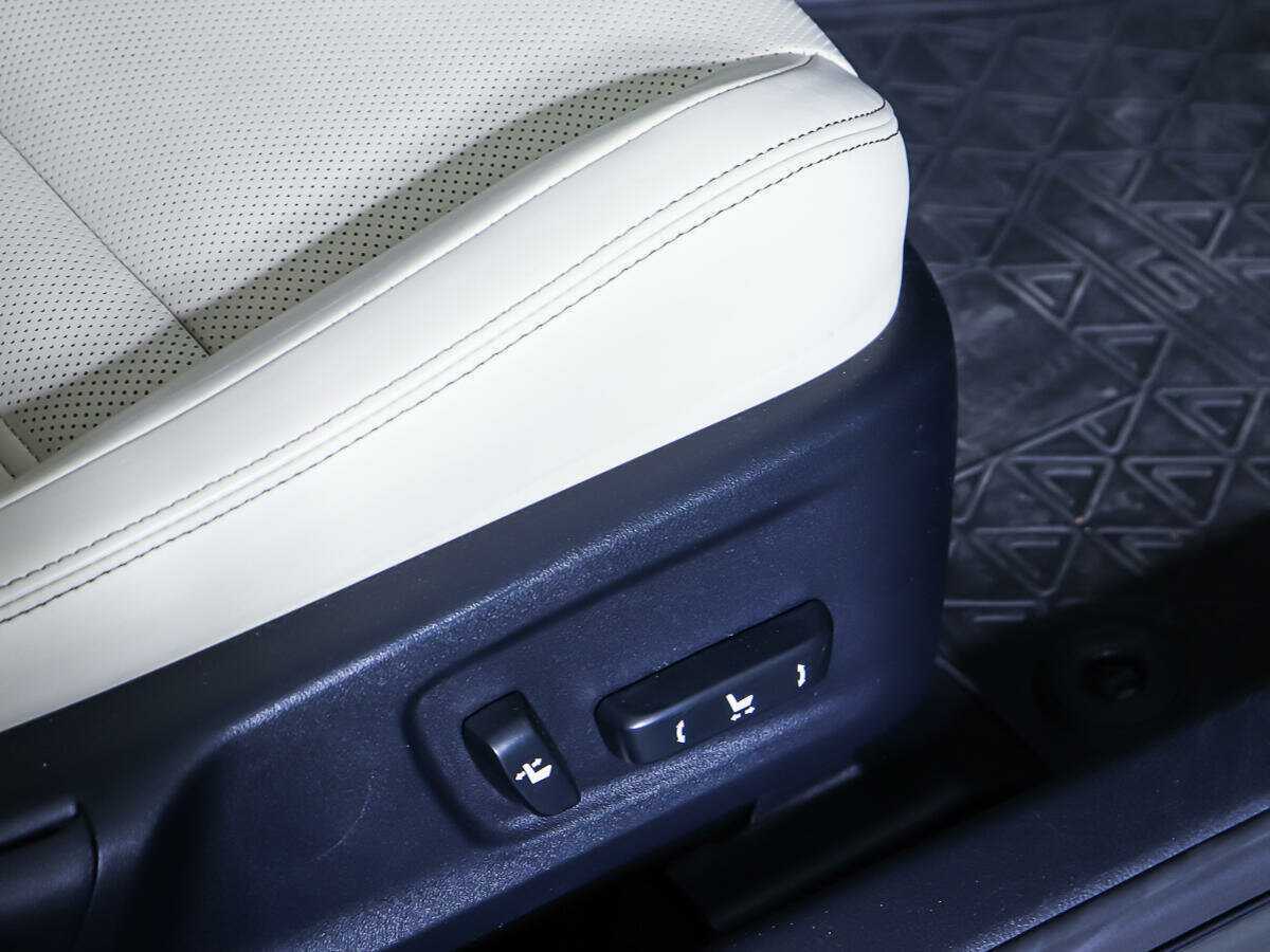 Купить Lexus IS 250, 2013, 94 260 км, фото №16