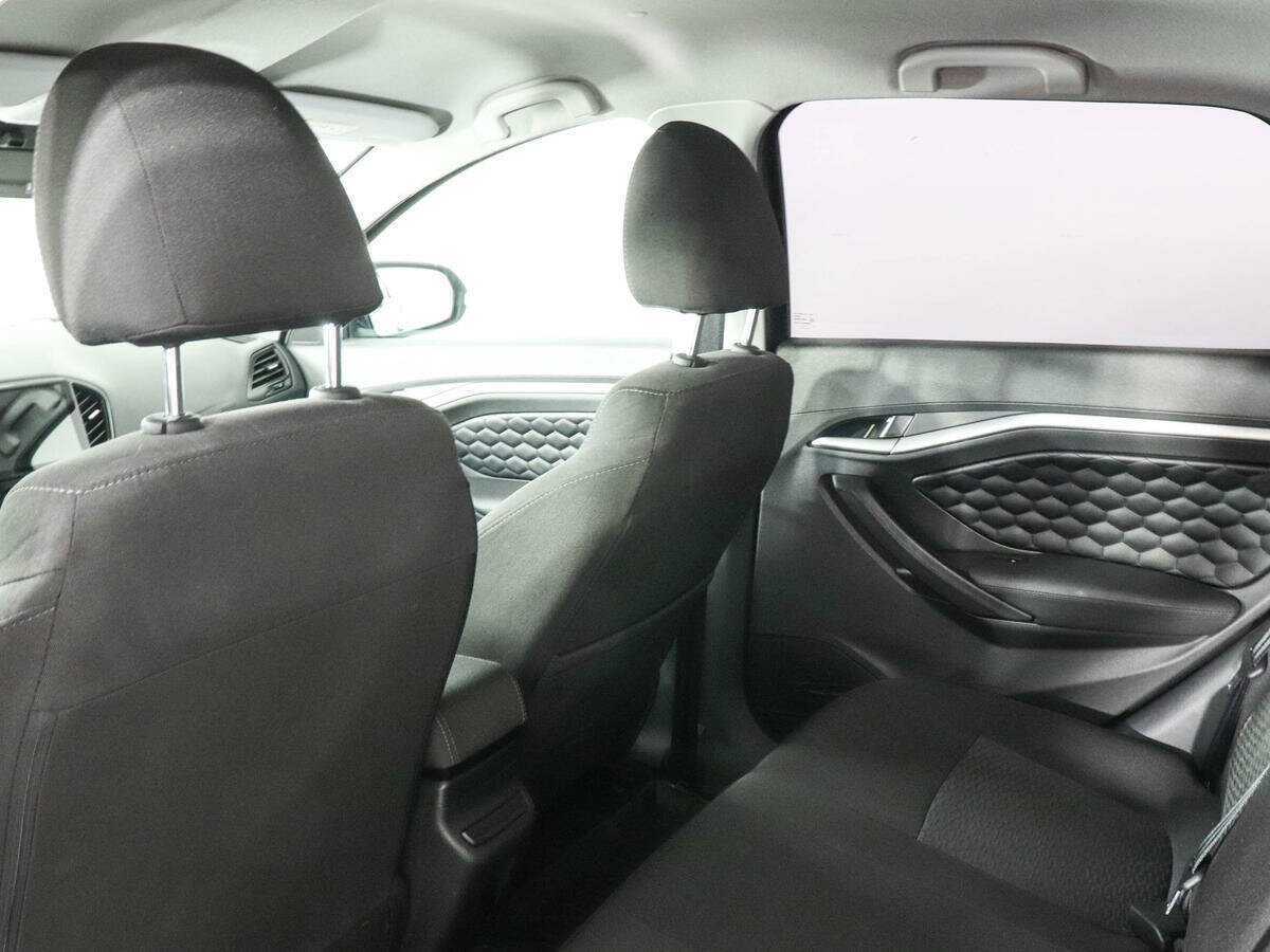 Купить Lada (ВАЗ) Vesta SW, 2019, 89 246 км, фото №12