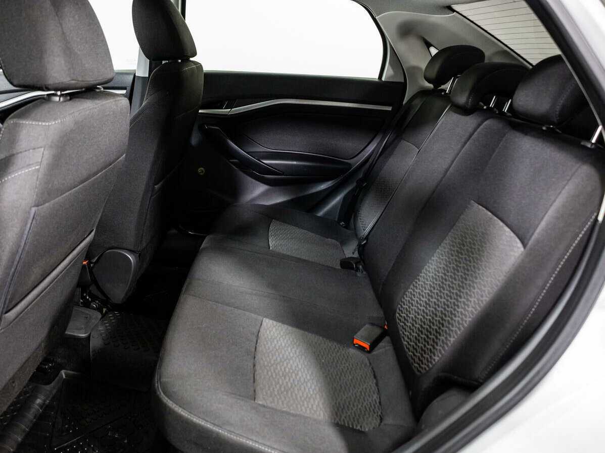 Купить Lada (ВАЗ) Vesta, 2017, 134 308 км, фото №10