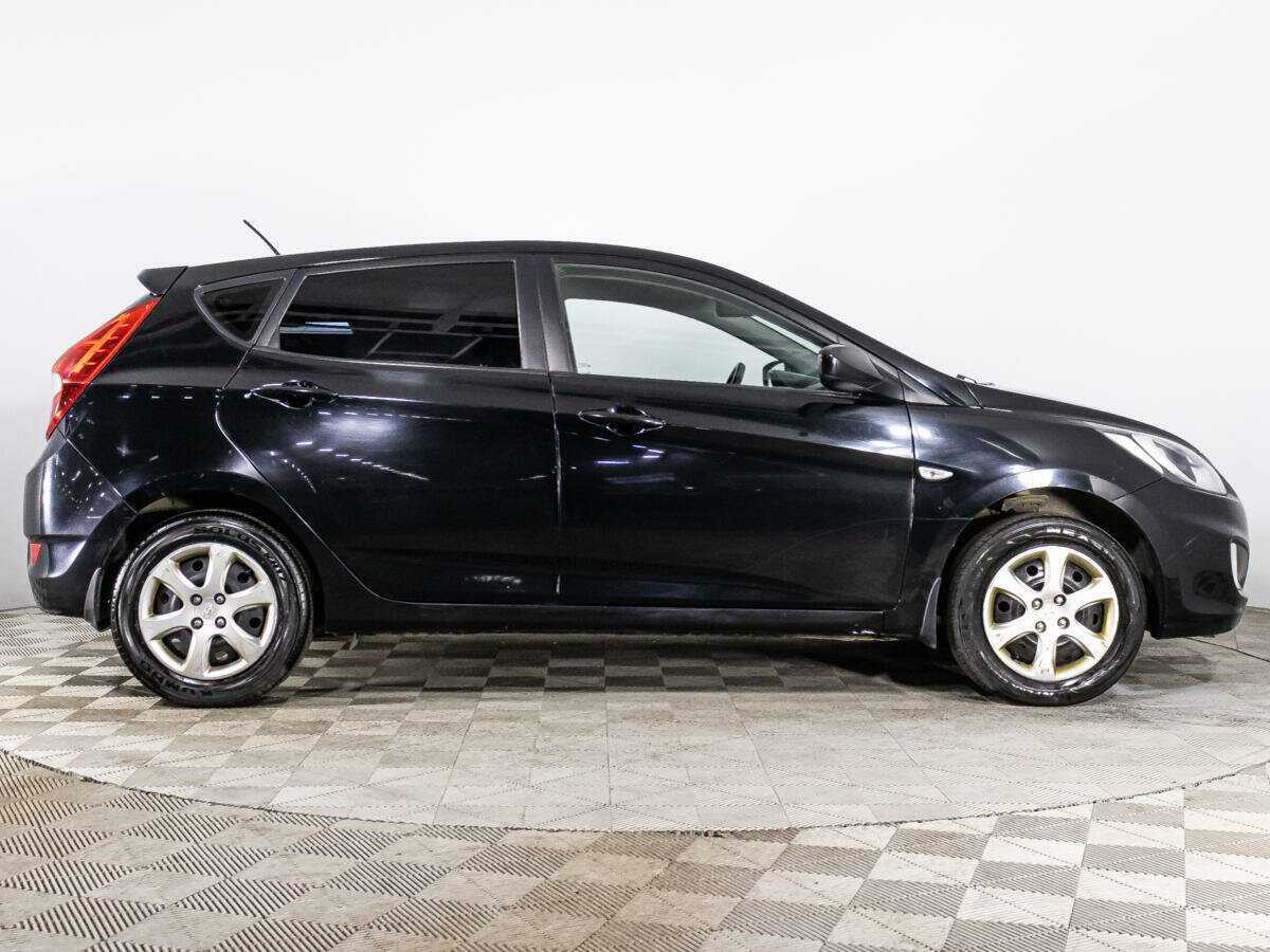 Купить Hyundai Solaris, 2012, 133 410 км, фото №4