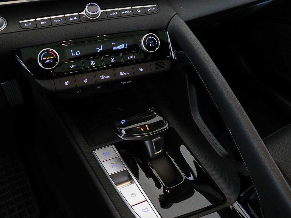 Купить Hyundai Elantra, 2024, 4 502 км, фото №13