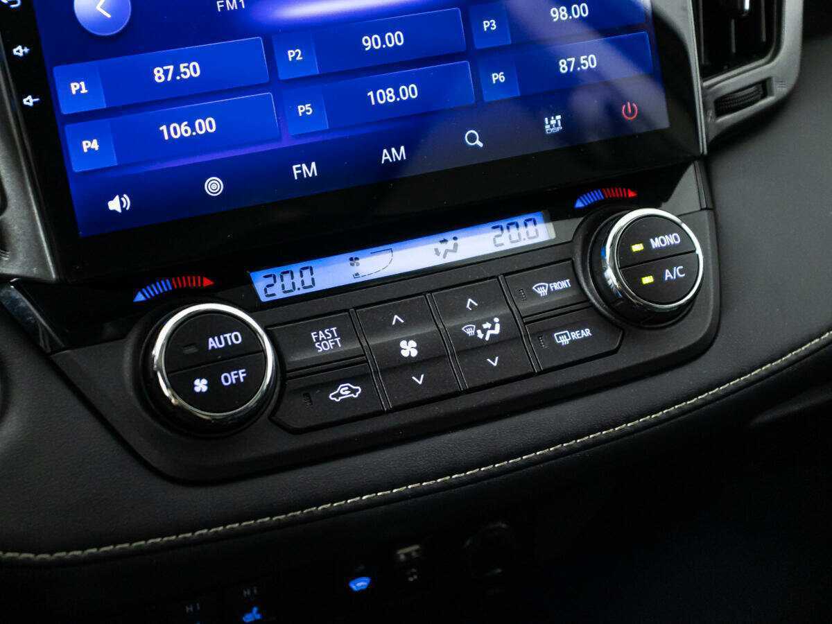 Купить Toyota RAV4, 2016, 74 620 км, фото №16