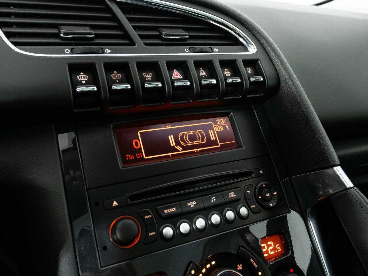 Купить Peugeot 3008, 2013, 100 907 км, фото №15