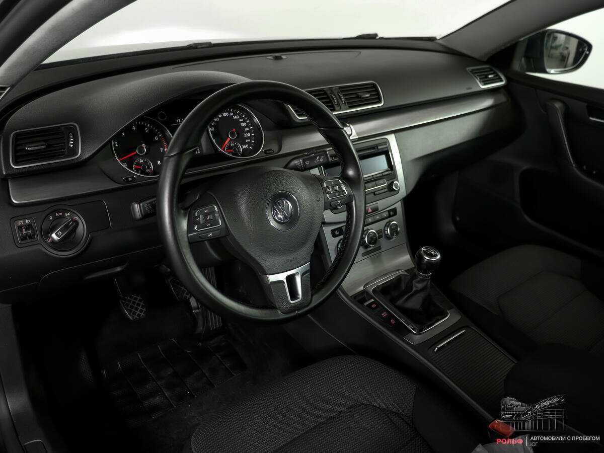 Купить Volkswagen Passat, 2012, 162 581 км, фото №14