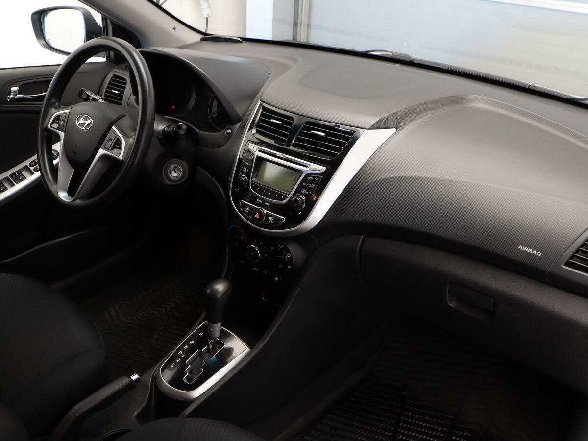 Купить Hyundai Solaris, 2013, 115 978 км, фото №7