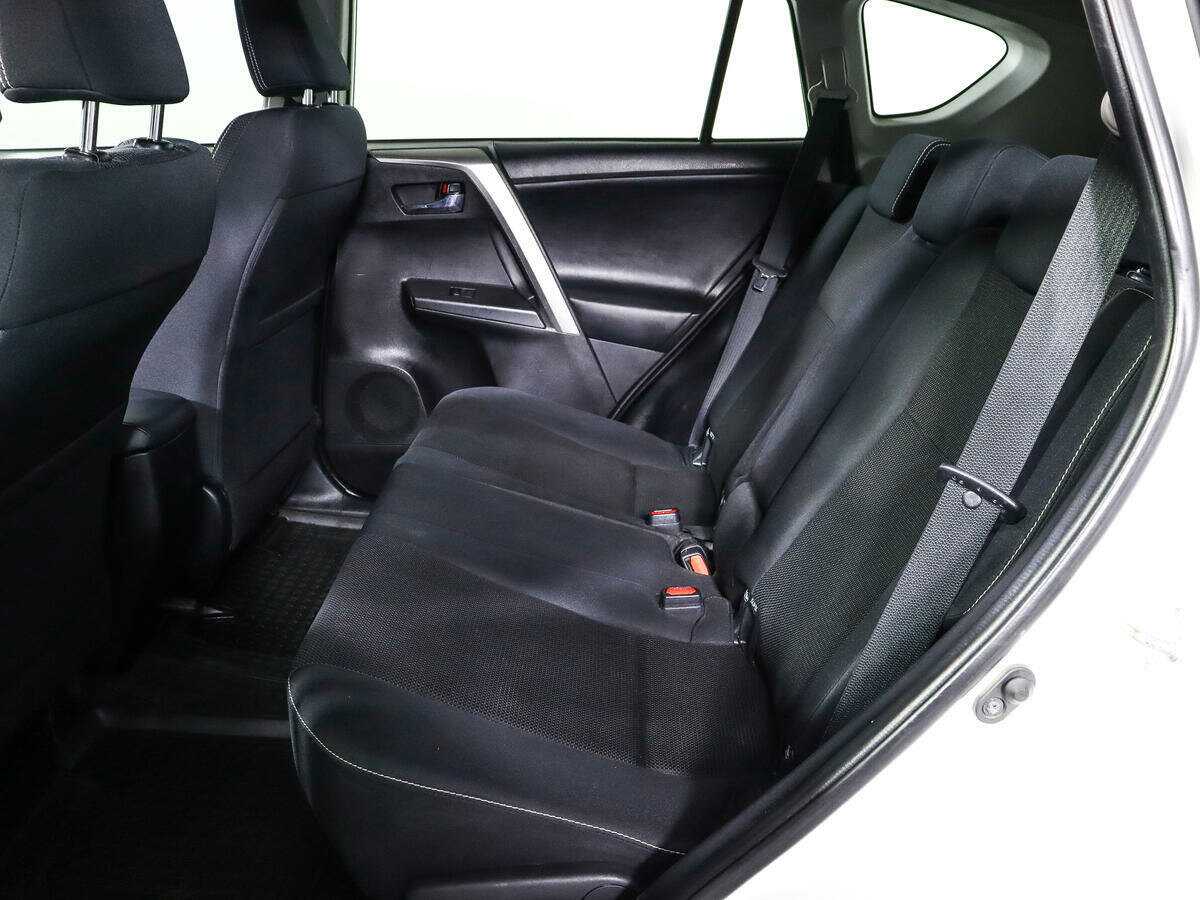 Купить Toyota RAV4, 2016, 140 000 км, фото №8