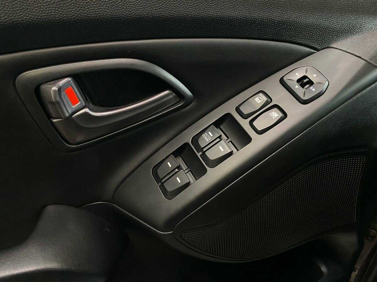 Купить Hyundai ix35, 2014, 128 096 км, фото №16