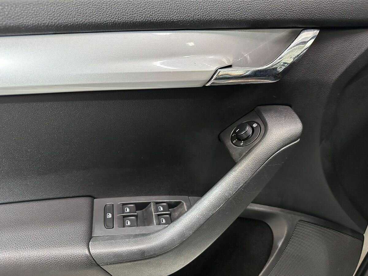 Купить Skoda Octavia, 2013, 270 148 км, фото №13