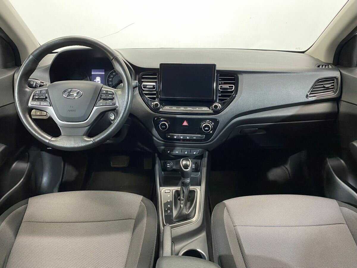 Купить Hyundai Solaris, 2020, 72 329 км, фото №9