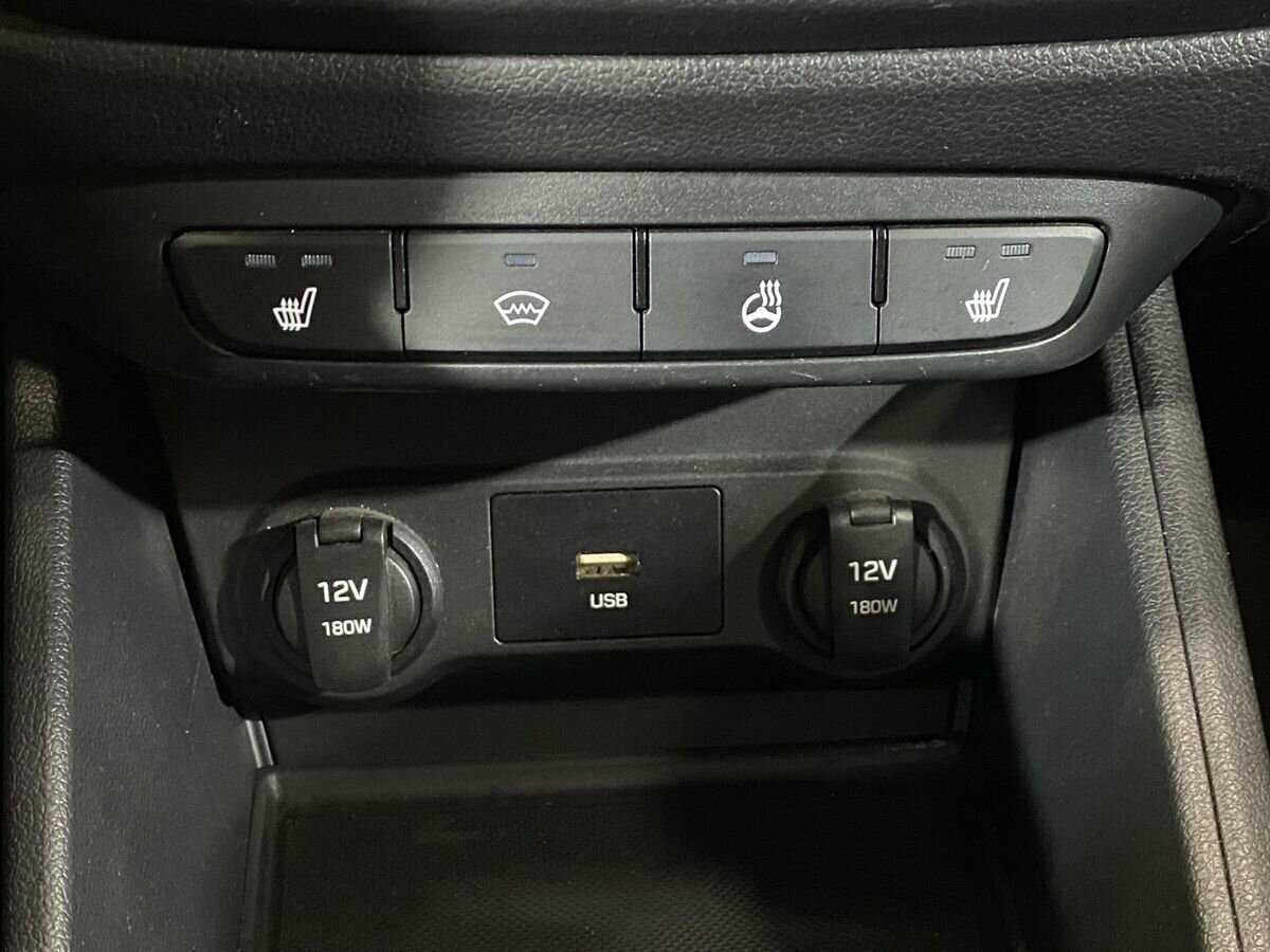 Купить Hyundai Solaris, 2020, 72 329 км, фото №16