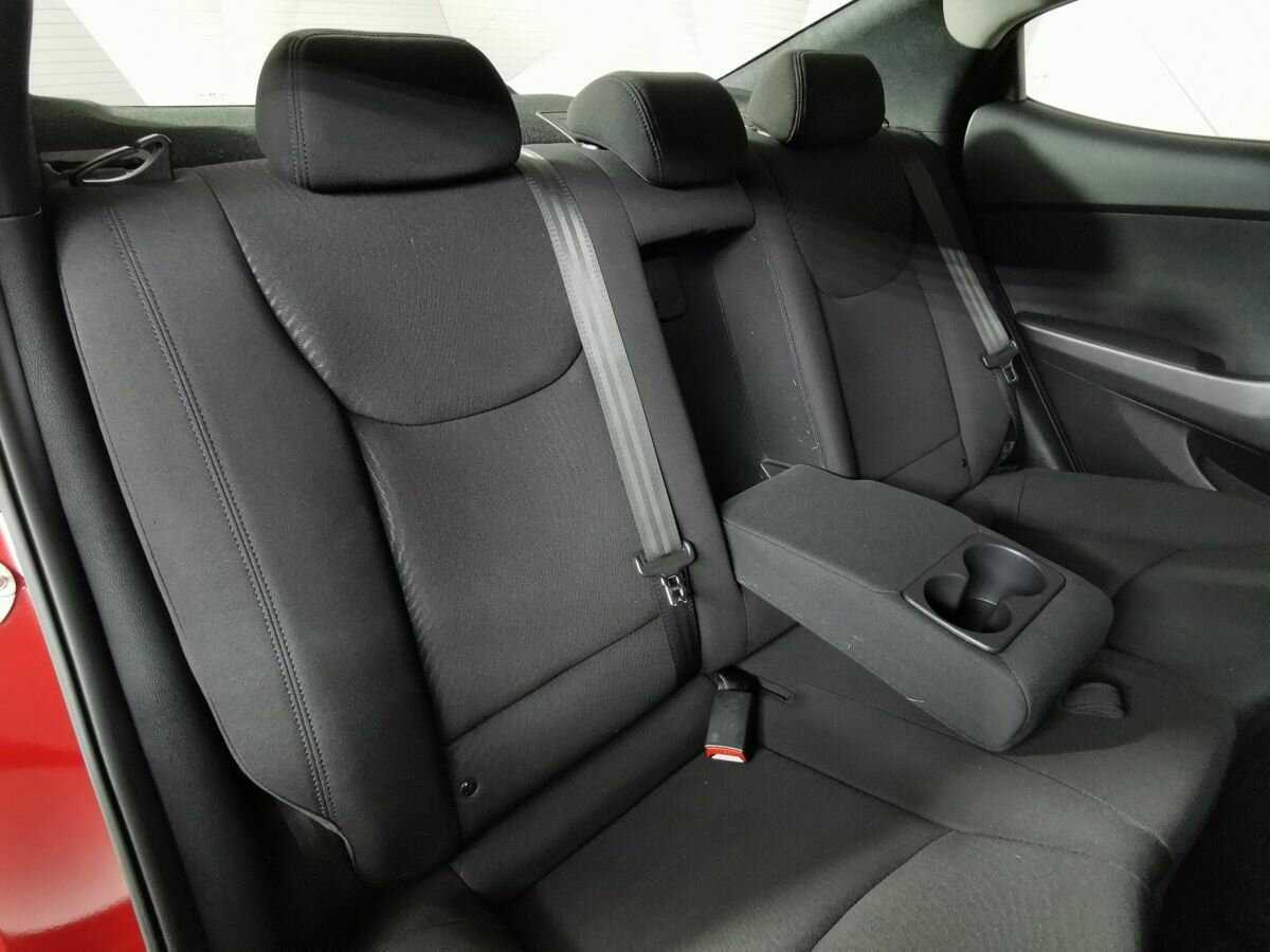 Купить Hyundai Elantra, 2015, 165 120 км, фото №13