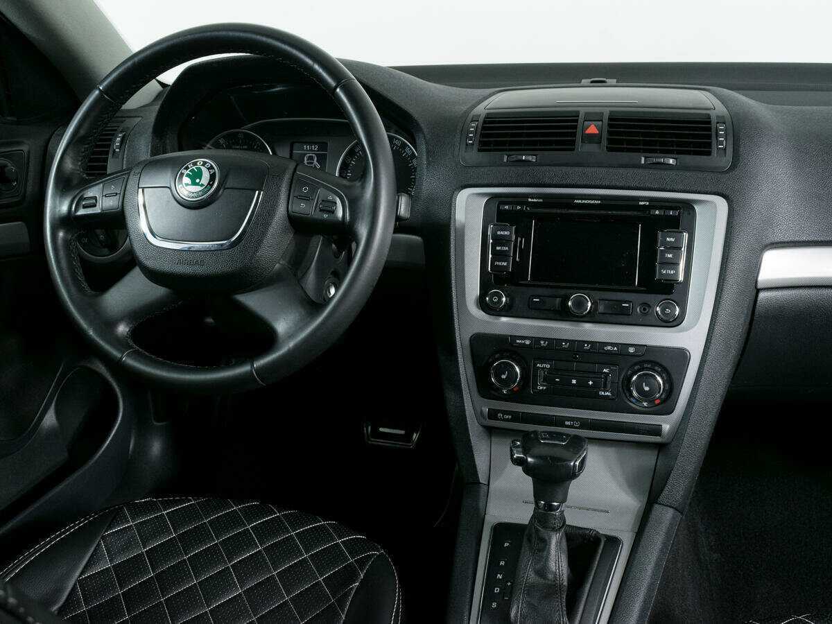 Купить Skoda Octavia, 2013, 227 457 км, фото №11