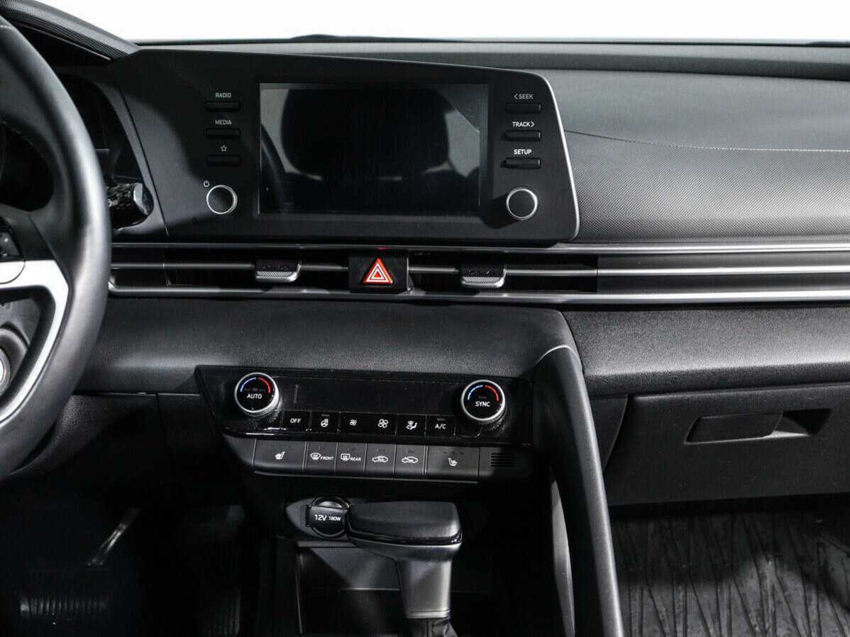 Купить Hyundai Elantra, 2021, 38 166 км, фото №13