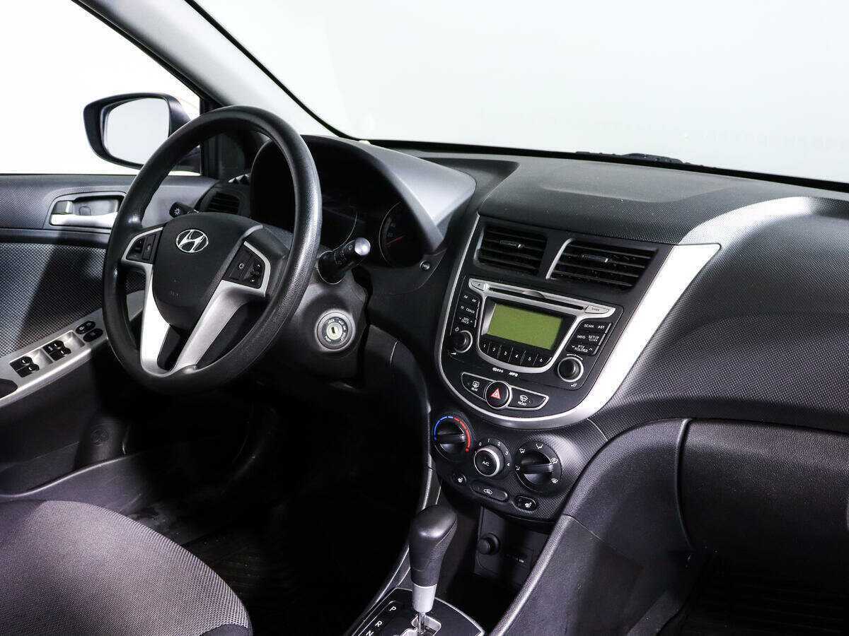 Купить Hyundai Solaris, 2013, 80 000 км, фото №8