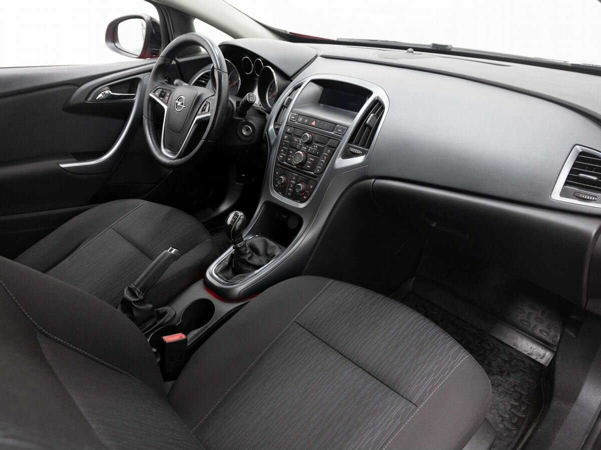 Купить Opel Astra GTC, 2012, 320 317 км, фото №12