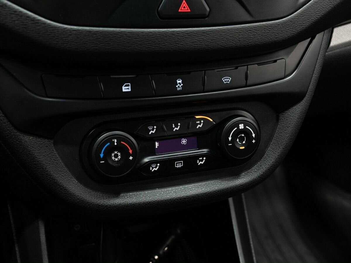 Купить Lada (ВАЗ) Vesta SW, 2019, 47 000 км, фото №19