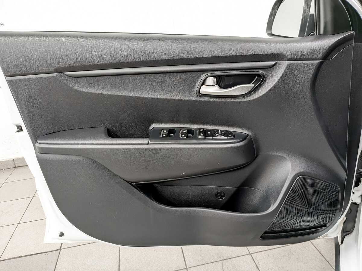 Купить Kia Rio X-Line, 2020, 190 928 км, фото №19