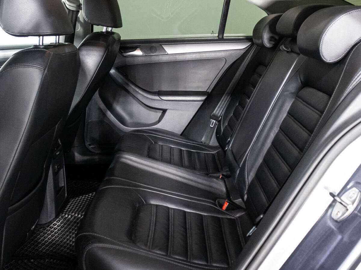 Купить Volkswagen Jetta, 2012, 197 967 км, фото №10