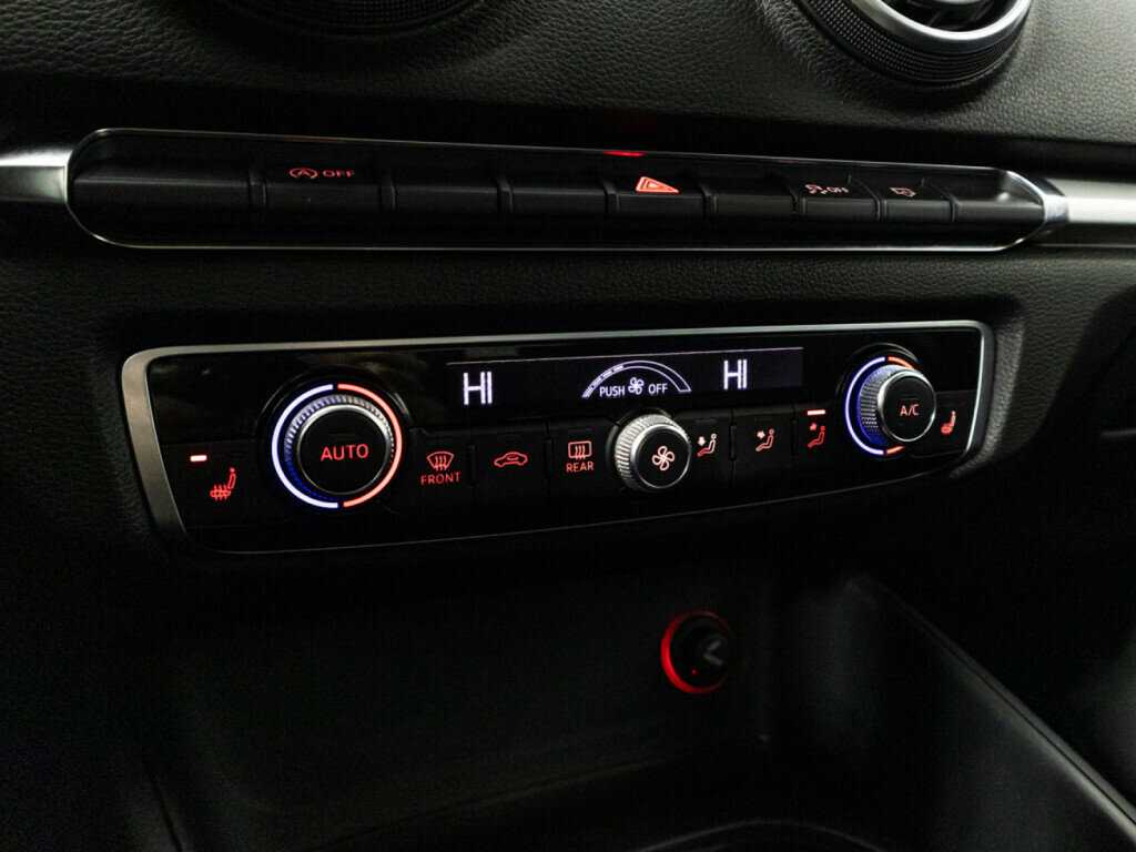 Купить Audi A3 Sportback, 2013, 198 200 км, фото №17