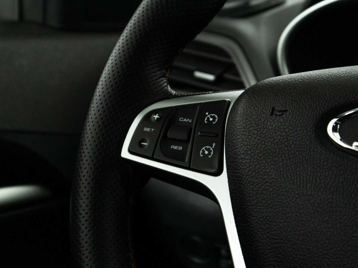 Купить Lada (ВАЗ) Vesta SW, 2019, 84 922 км, фото №18